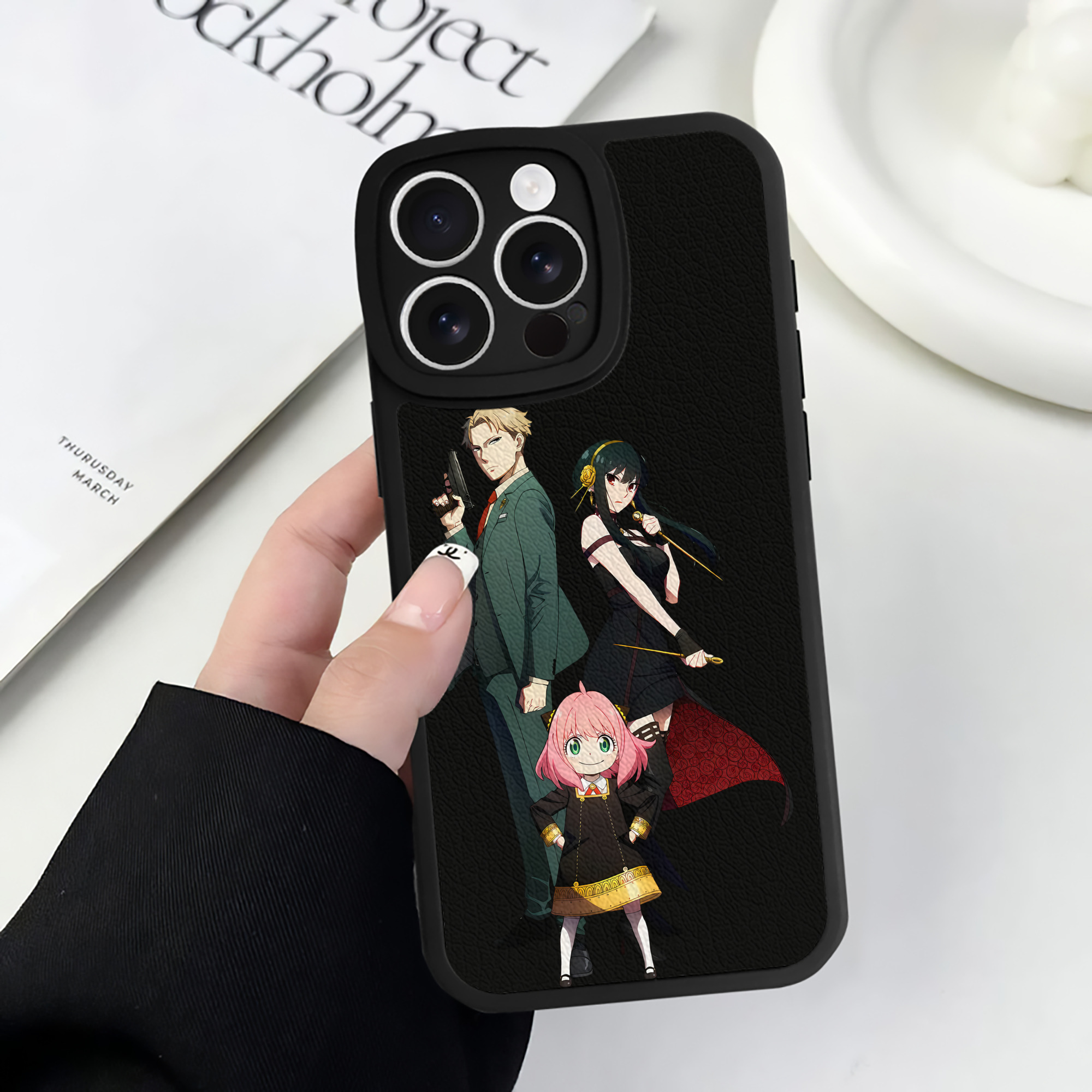 （画像用） SPY×FAMILY间谍家家酒 【iPhone 16シリーズ対応】シリコンスマホケース（レザー調） 材質：シリコン